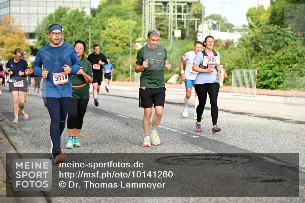 06.09.2026 - CURREX Alsterlauf Dr. Thomas Lammeyer http://msf.ph/oto/10141260 06.09.2026 10:09:56 Laufen 3643, 3510, 5183, 3121 meine-sportfotos.de