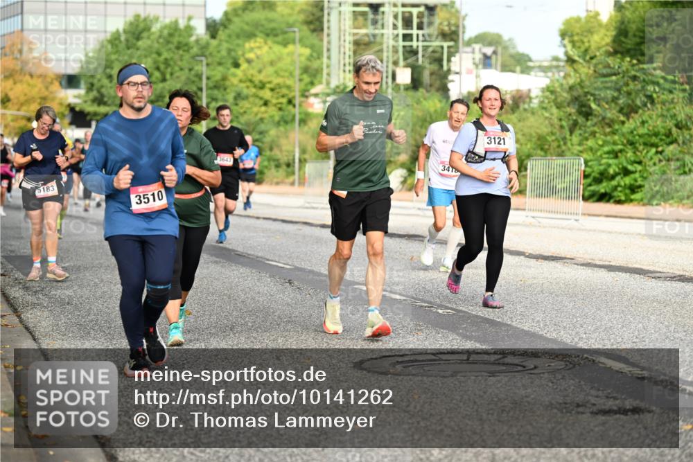 06.09.2026 - CURREX Alsterlauf Dr. Thomas Lammeyer http://msf.ph/oto/10141262 06.09.2026 10:09:56 Laufen 5183, 3510, 3643, 3121, 3418 meine-sportfotos.de