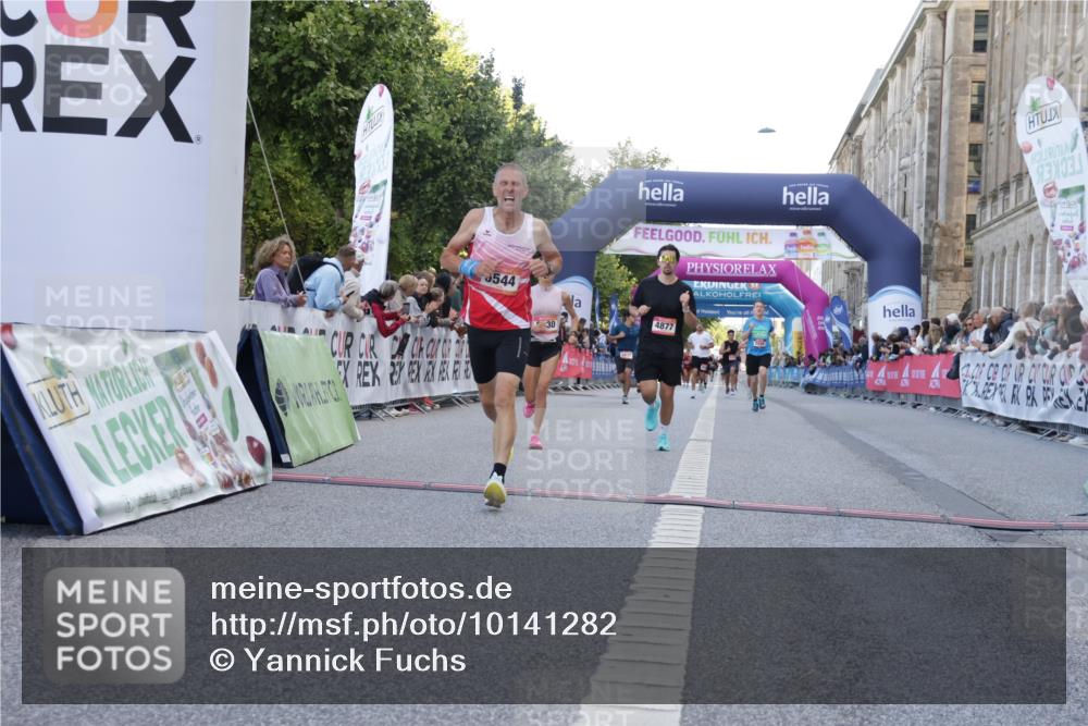 06.09.2026 - CURREX Alsterlauf Yannick Fuchs http://msf.ph/oto/10141282 06.09.2026 09:46:38 Ziel 2556, 2563, 2683, 2752, 4663, 4877, 5430, 5544, 6109 meine-sportfotos.de