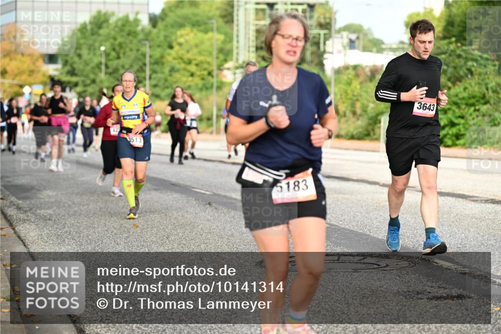 06.09.2026 - CURREX Alsterlauf Dr. Thomas Lammeyer http://msf.ph/oto/10141314 06.09.2026 10:10:02 Laufen 3513, 5183, 3643 meine-sportfotos.de