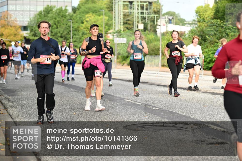 06.09.2026 - CURREX Alsterlauf Dr. Thomas Lammeyer http://msf.ph/oto/10141366 06.09.2026 10:10:07 Laufen 6815, 15, 4385, 4398, 5506, 3992, 3864, 4981 meine-sportfotos.de