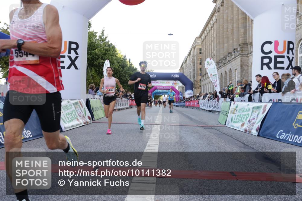 06.09.2026 - CURREX Alsterlauf Yannick Fuchs http://msf.ph/oto/10141382 06.09.2026 09:46:40 Ziel 2556, 3617, 4663, 4877, 5430, 5544, 6109 meine-sportfotos.de