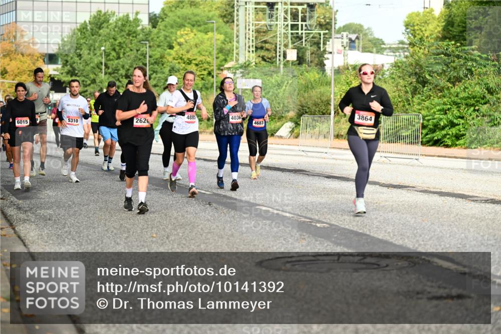 06.09.2026 - CURREX Alsterlauf Dr. Thomas Lammeyer http://msf.ph/oto/10141392 06.09.2026 10:10:11 Laufen 6015, 5310, 262, 4885, 4036, 4683, 3864 meine-sportfotos.de