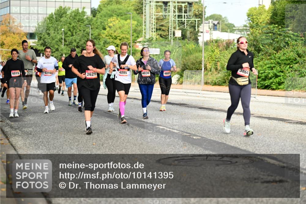 06.09.2026 - CURREX Alsterlauf Dr. Thomas Lammeyer http://msf.ph/oto/10141395 06.09.2026 10:10:11 Laufen 6015, 5310, 2621, 4885, 4036, 4683, 3864 meine-sportfotos.de