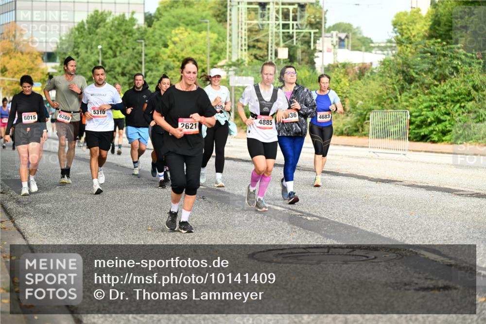 06.09.2026 - CURREX Alsterlauf Dr. Thomas Lammeyer http://msf.ph/oto/10141409 06.09.2026 10:10:13 Laufen 6015, 6289, 5310, 2621, 630, 36, 4885, 4683 meine-sportfotos.de
