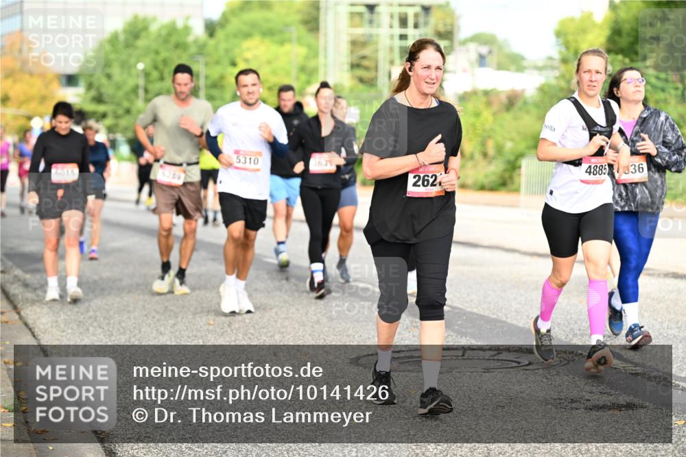 06.09.2026 - CURREX Alsterlauf Dr. Thomas Lammeyer http://msf.ph/oto/10141426 06.09.2026 10:10:15 Laufen 5310, 6015, 3639, 262, 4885, 36 meine-sportfotos.de