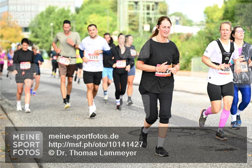 06.09.2026 - CURREX Alsterlauf Dr. Thomas Lammeyer http://msf.ph/oto/10141427 06.09.2026 10:10:15 Laufen 5310, 3631, 36, 4385 meine-sportfotos.de