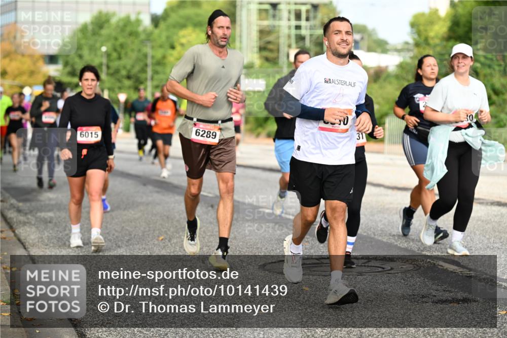 06.09.2026 - CURREX Alsterlauf Dr. Thomas Lammeyer http://msf.ph/oto/10141439 06.09.2026 10:10:17 Laufen 30, 6015, 6289, 31 meine-sportfotos.de