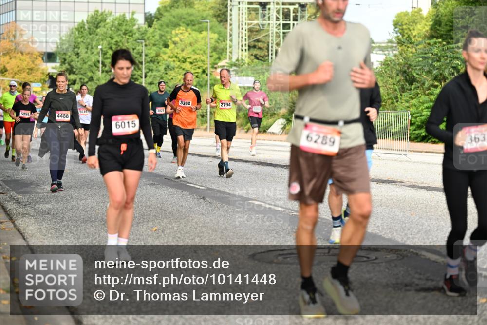 06.09.2026 - CURREX Alsterlauf Dr. Thomas Lammeyer http://msf.ph/oto/10141448 06.09.2026 10:10:18 Laufen 5255, 4488, 5616, 6015, 3828, 3302, 2794, 6289, 363 meine-sportfotos.de