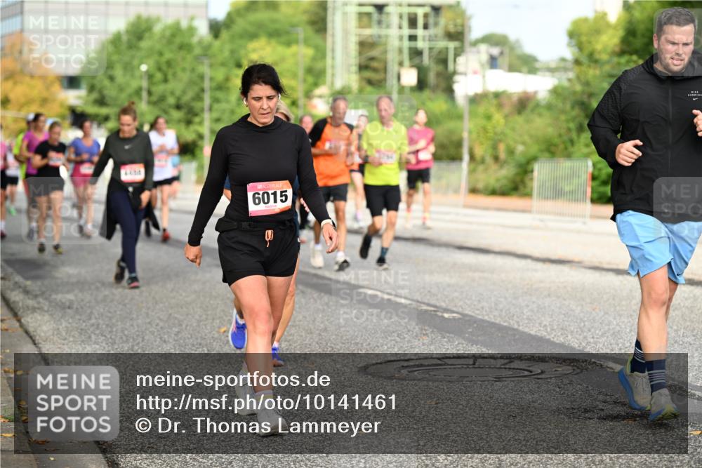 06.09.2026 - CURREX Alsterlauf Dr. Thomas Lammeyer http://msf.ph/oto/10141461 06.09.2026 10:10:19 Laufen 6015 meine-sportfotos.de