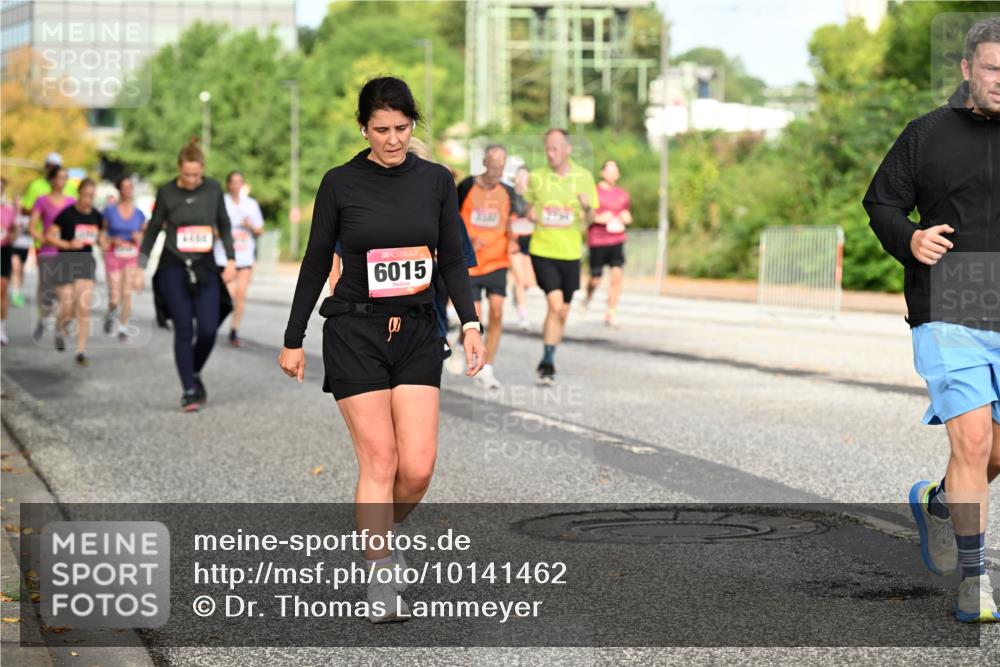 06.09.2026 - CURREX Alsterlauf Dr. Thomas Lammeyer http://msf.ph/oto/10141462 06.09.2026 10:10:19 Laufen 6015, 2764 meine-sportfotos.de