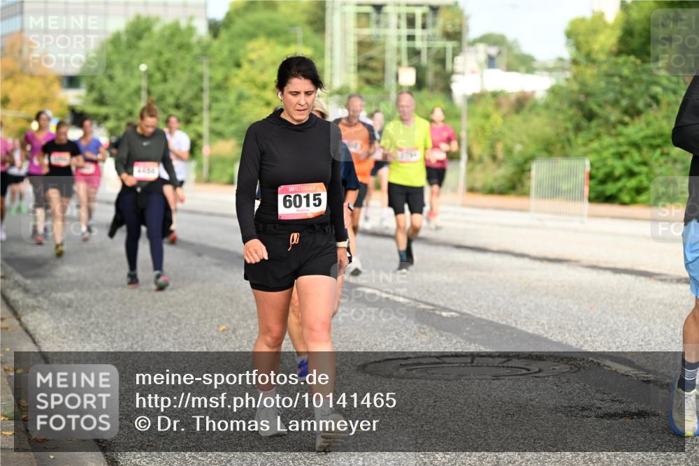 06.09.2026 - CURREX Alsterlauf Dr. Thomas Lammeyer http://msf.ph/oto/10141465 06.09.2026 10:10:19 Laufen 4430, 6015 meine-sportfotos.de