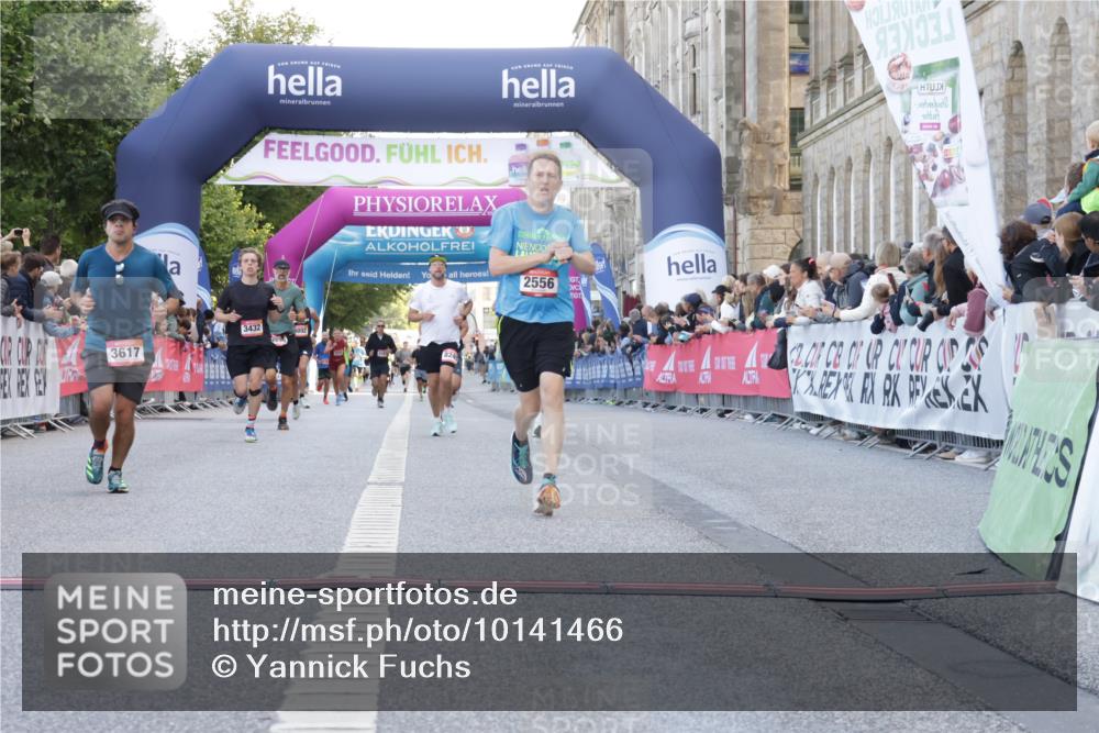 06.09.2026 - CURREX Alsterlauf Yannick Fuchs http://msf.ph/oto/10141466 06.09.2026 09:46:41 Ziel 2556, 3432, 3617, 4663, 4716, 4877, 5430, 5544 meine-sportfotos.de