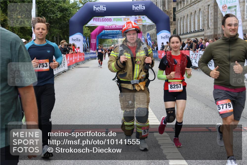 06.09.2026 - CURREX Alsterlauf Strokosch-Dieckow http://msf.ph/oto/10141555 06.09.2026 10:19:12 Ziel 2441, 4102, 5662, 5752, 5753, 5779, 8257 meine-sportfotos.de