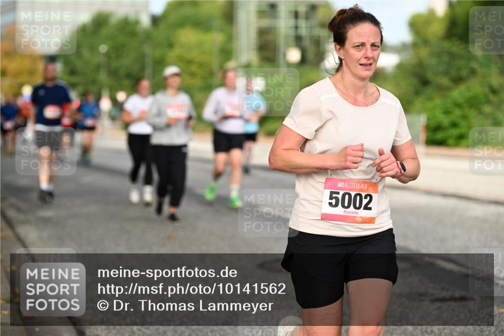 06.09.2026 - CURREX Alsterlauf Dr. Thomas Lammeyer http://msf.ph/oto/10141562 06.09.2026 10:10:31 Laufen 5002 meine-sportfotos.de