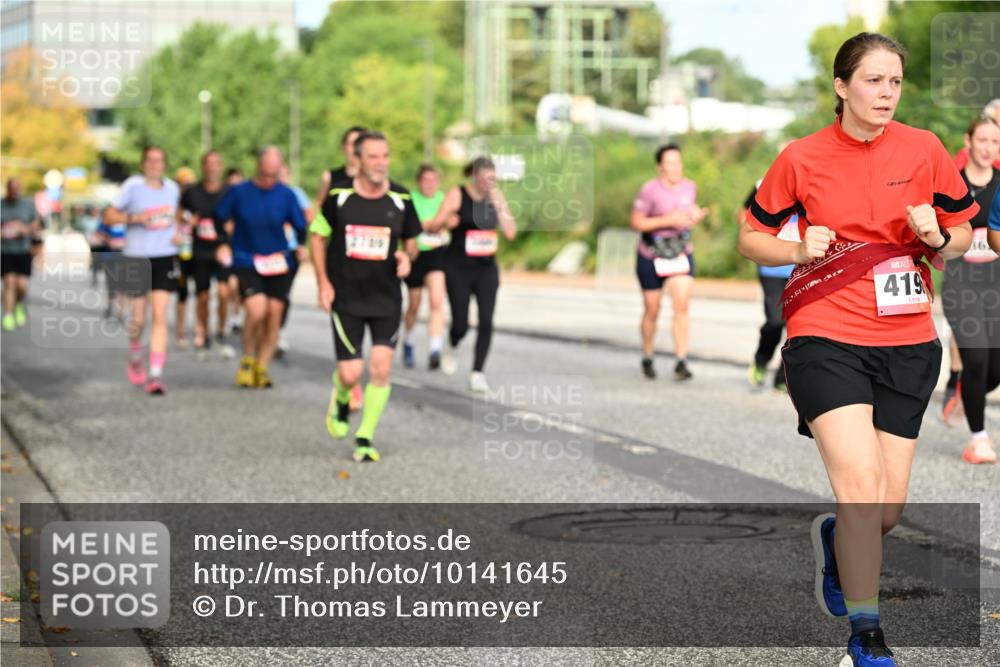 06.09.2026 - CURREX Alsterlauf Dr. Thomas Lammeyer http://msf.ph/oto/10141645 06.09.2026 10:10:41 Laufen 2709, 419, 16 meine-sportfotos.de
