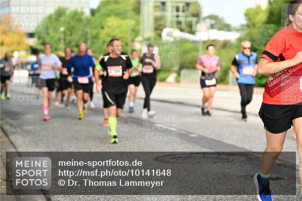 06.09.2026 - CURREX Alsterlauf Dr. Thomas Lammeyer http://msf.ph/oto/10141648 06.09.2026 10:10:41 Laufen 2705 meine-sportfotos.de