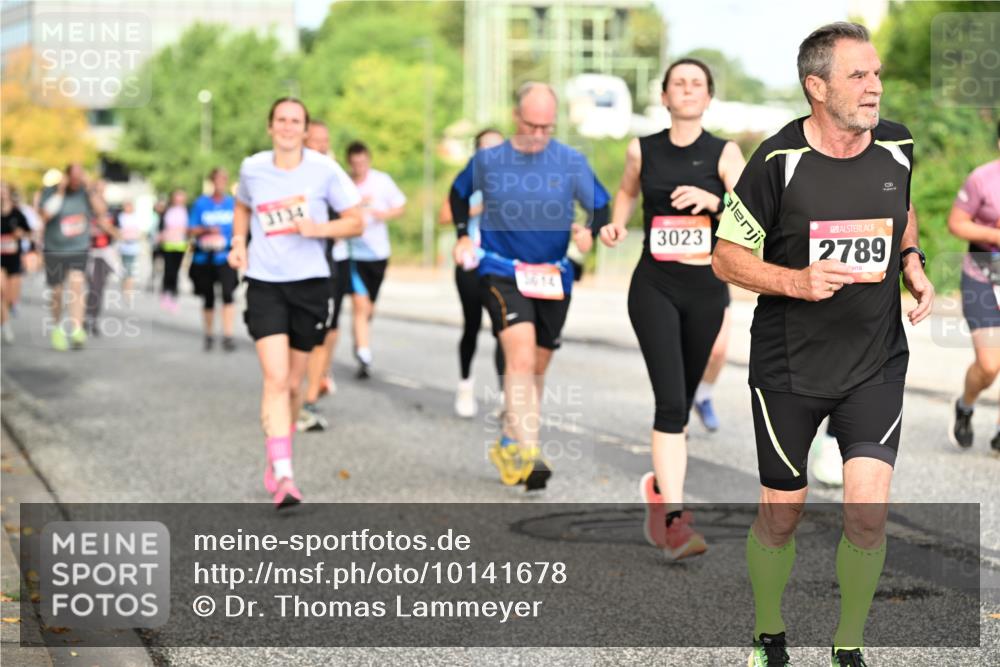 06.09.2026 - CURREX Alsterlauf Dr. Thomas Lammeyer http://msf.ph/oto/10141678 06.09.2026 10:10:44 Laufen 3134, 3023, 2789 meine-sportfotos.de