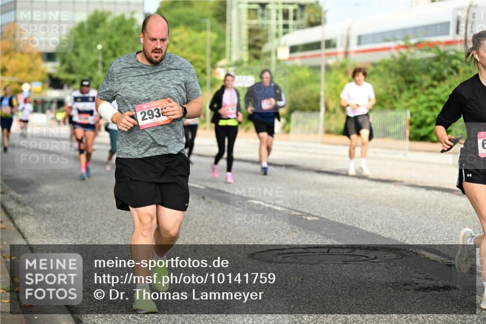 06.09.2026 - CURREX Alsterlauf Dr. Thomas Lammeyer http://msf.ph/oto/10141759 06.09.2026 10:10:52 Laufen 293 meine-sportfotos.de