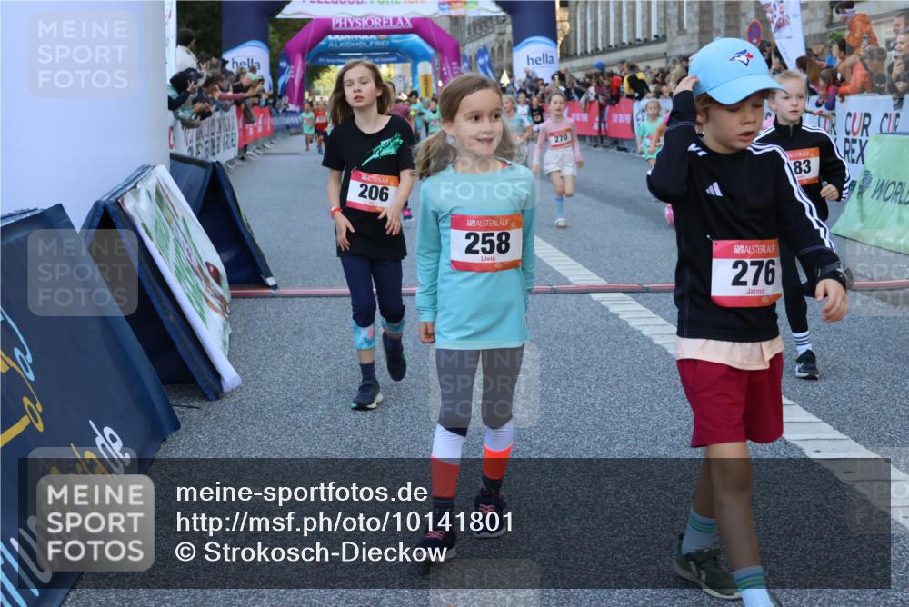 06.09.2026 - CURREX Alsterlauf Strokosch-Dieckow http://msf.ph/oto/10141801 06.09.2026 10:54:16 Ziel 206, 238, 258, 264, 270, 276, 283, 300, 312, 347, 365, 399, 416, 417, 431, 436, 440, 444, 446, 449, 455, 8087, 8113, 8174, 8253 meine-sportfotos.de