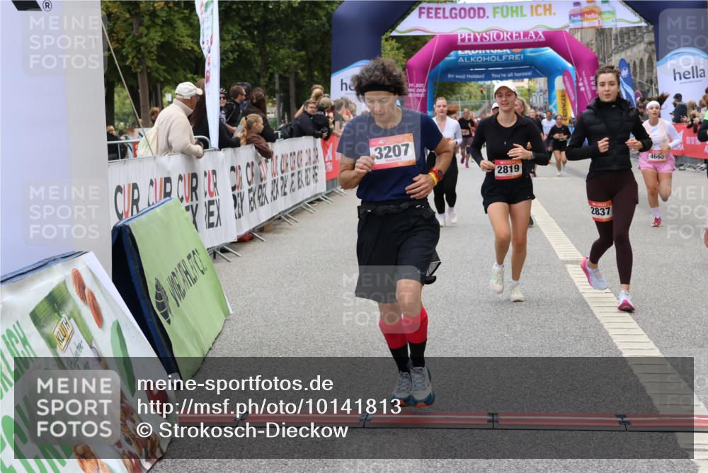 06.09.2026 - CURREX Alsterlauf Strokosch-Dieckow http://msf.ph/oto/10141813 06.09.2026 10:19:19 Ziel 2819, 2837, 3207, 3669, 3713, 4665, 5788 meine-sportfotos.de