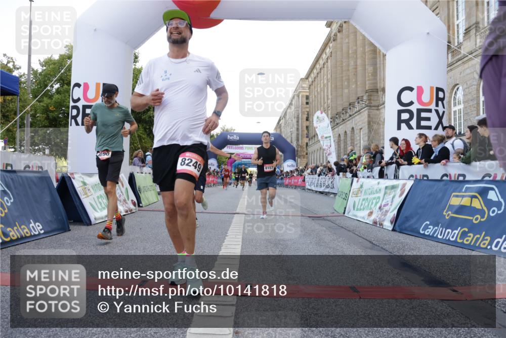 06.09.2026 - CURREX Alsterlauf Yannick Fuchs http://msf.ph/oto/10141818 06.09.2026 09:46:48 Ziel 2556, 3432, 3617, 4716, 4890, 6162, 6255, 8092, 8249 meine-sportfotos.de