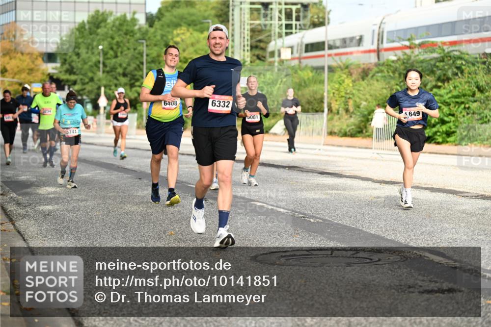06.09.2026 - CURREX Alsterlauf Dr. Thomas Lammeyer http://msf.ph/oto/10141851 06.09.2026 10:11:02 Laufen 5741, 6408, 6332, 649, 5081 meine-sportfotos.de
