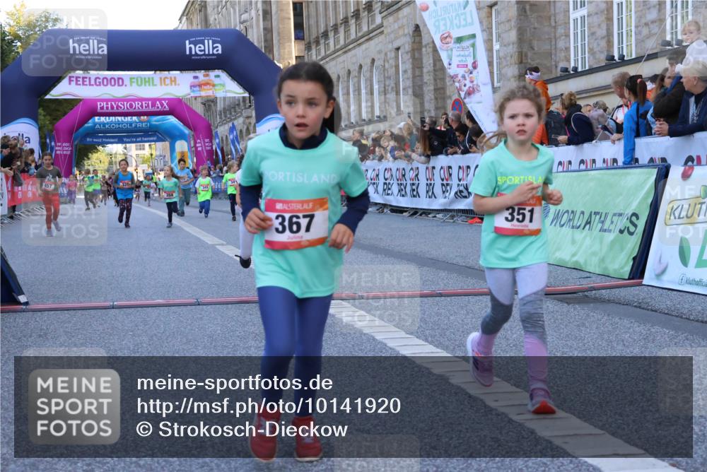 06.09.2026 - CURREX Alsterlauf Strokosch-Dieckow http://msf.ph/oto/10141920 06.09.2026 10:54:37 Ziel 162, 212, 228, 267, 297, 326, 328, 333, 340, 343, 351, 359, 367, 456, 457, 8343 meine-sportfotos.de