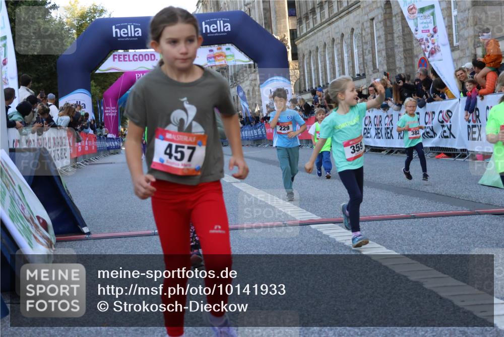 06.09.2026 - CURREX Alsterlauf Strokosch-Dieckow http://msf.ph/oto/10141933 06.09.2026 10:54:43 Ziel 212, 228, 229, 267, 328, 340, 345, 351, 359, 382, 457 meine-sportfotos.de
