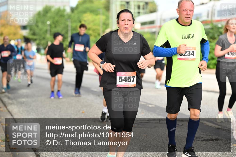 06.09.2026 - CURREX Alsterlauf Dr. Thomas Lammeyer http://msf.ph/oto/10141954 06.09.2026 10:11:12 Laufen 5457, 234, 4085 meine-sportfotos.de