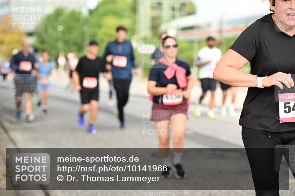 06.09.2026 - CURREX Alsterlauf Dr. Thomas Lammeyer http://msf.ph/oto/10141966 06.09.2026 10:11:13 Laufen 54 meine-sportfotos.de