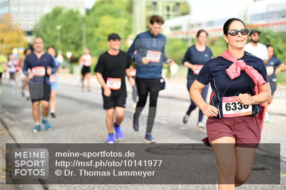 06.09.2026 - CURREX Alsterlauf Dr. Thomas Lammeyer http://msf.ph/oto/10141977 06.09.2026 10:11:15 Laufen 6330 meine-sportfotos.de