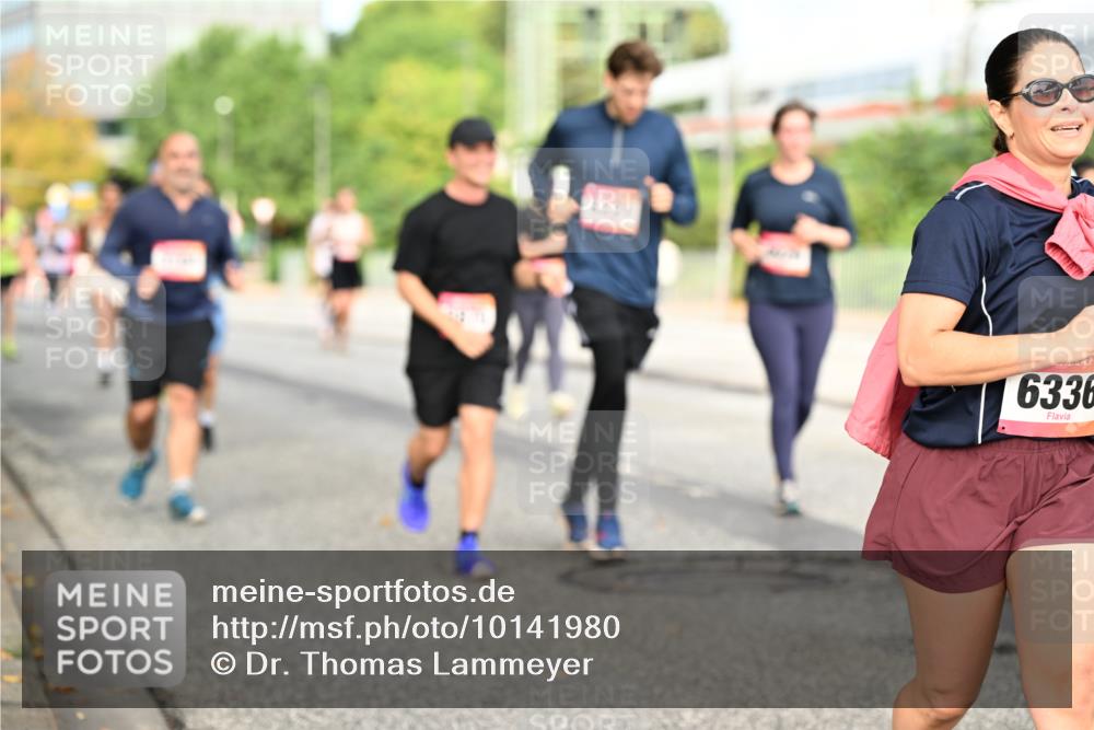 06.09.2026 - CURREX Alsterlauf Dr. Thomas Lammeyer http://msf.ph/oto/10141980 06.09.2026 10:11:15 Laufen 6336 meine-sportfotos.de