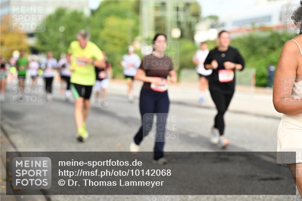 06.09.2026 - CURREX Alsterlauf Dr. Thomas Lammeyer http://msf.ph/oto/10142068 06.09.2026 10:11:24 Laufen  meine-sportfotos.de