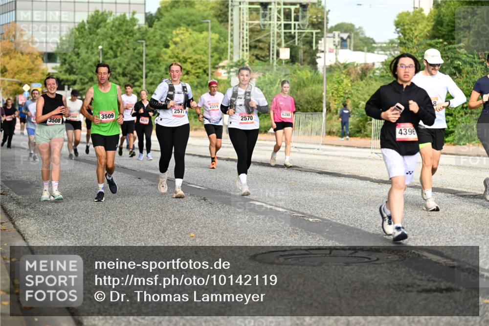 06.09.2026 - CURREX Alsterlauf Dr. Thomas Lammeyer http://msf.ph/oto/10142119 06.09.2026 10:11:29 Laufen 3508, 2559, 2571, 2408, 3509, 4028, 2570, 6288, 4396 meine-sportfotos.de