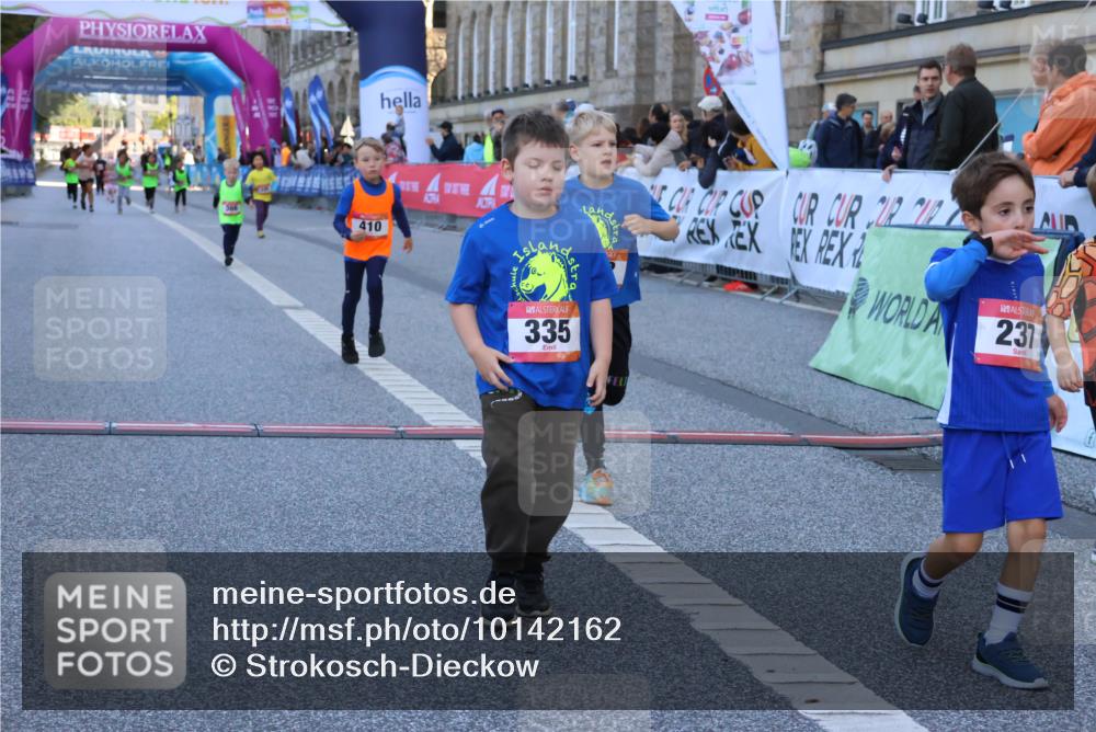06.09.2026 - CURREX Alsterlauf Strokosch-Dieckow http://msf.ph/oto/10142162 06.09.2026 10:55:44 Ziel 237, 248, 295, 305, 335, 342, 344, 410, 8169 meine-sportfotos.de