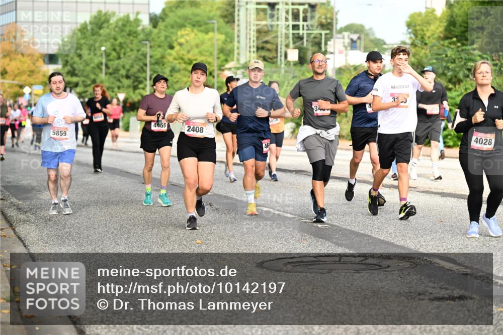 06.09.2026 - CURREX Alsterlauf Dr. Thomas Lammeyer http://msf.ph/oto/10142197 06.09.2026 10:11:37 Laufen 1200, 6054, 5859, 455, 2408, 4056, 340, 46, 3, 4028 meine-sportfotos.de