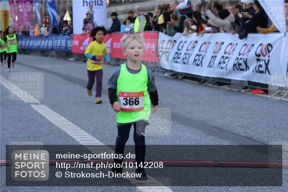 06.09.2026 - CURREX Alsterlauf Strokosch-Dieckow http://msf.ph/oto/10142208 06.09.2026 10:55:50 Ziel 245, 342, 366, 395, 410 meine-sportfotos.de