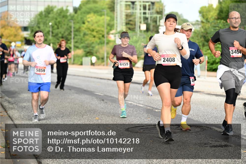 06.09.2026 - CURREX Alsterlauf Dr. Thomas Lammeyer http://msf.ph/oto/10142218 06.09.2026 10:11:39 Laufen 4455, 5859, 2408, 3454 meine-sportfotos.de