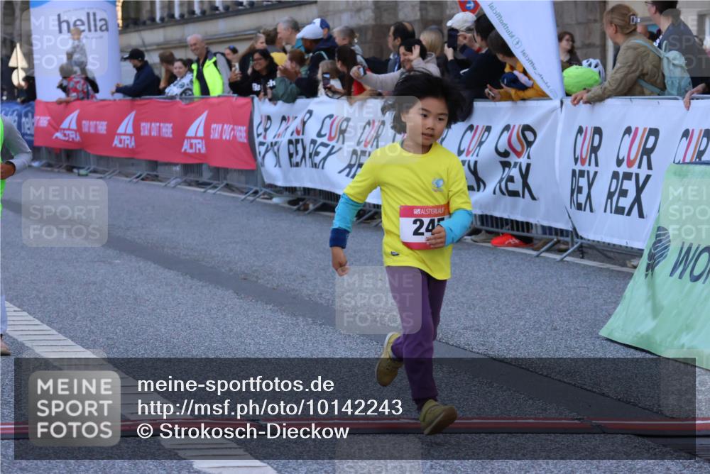 06.09.2026 - CURREX Alsterlauf Strokosch-Dieckow http://msf.ph/oto/10142243 06.09.2026 10:55:54 Ziel 245, 331, 366, 373, 395, 403 meine-sportfotos.de