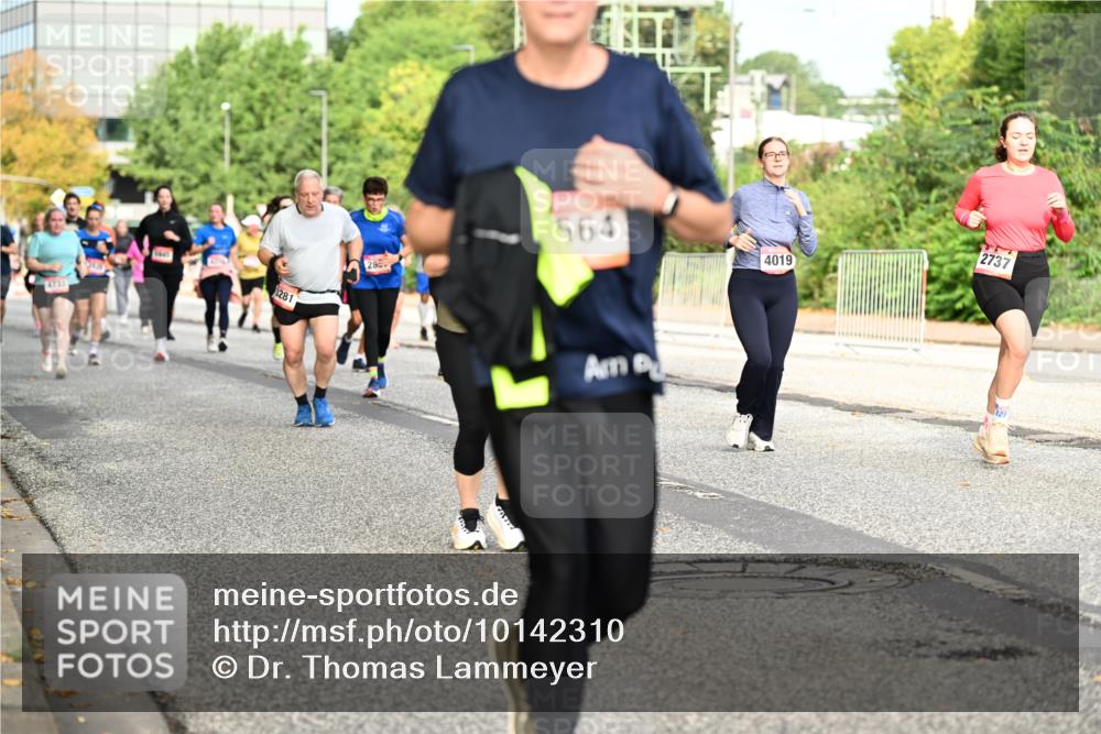 06.09.2026 - CURREX Alsterlauf Dr. Thomas Lammeyer http://msf.ph/oto/10142310 06.09.2026 10:11:48 Laufen 4733, 3281, 28, 564, 4019, 2737 meine-sportfotos.de
