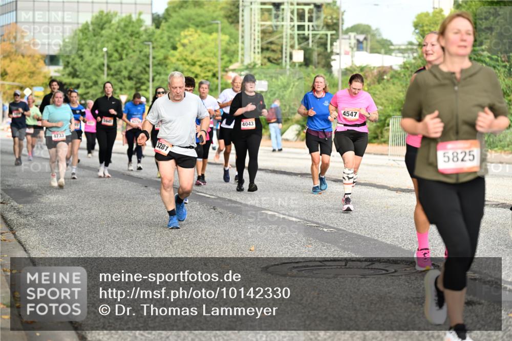 06.09.2026 - CURREX Alsterlauf Dr. Thomas Lammeyer http://msf.ph/oto/10142330 06.09.2026 10:11:51 Laufen 4733, 5445, 3281, 4043, 4547, 5825 meine-sportfotos.de
