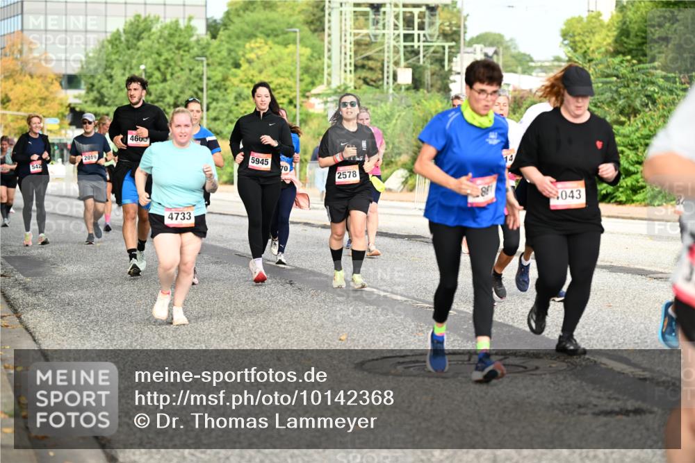 06.09.2026 - CURREX Alsterlauf Dr. Thomas Lammeyer http://msf.ph/oto/10142368 06.09.2026 10:11:54 Laufen 4600, 14, 2019, 5945, 542, 70, 2578, 4733, 043 meine-sportfotos.de