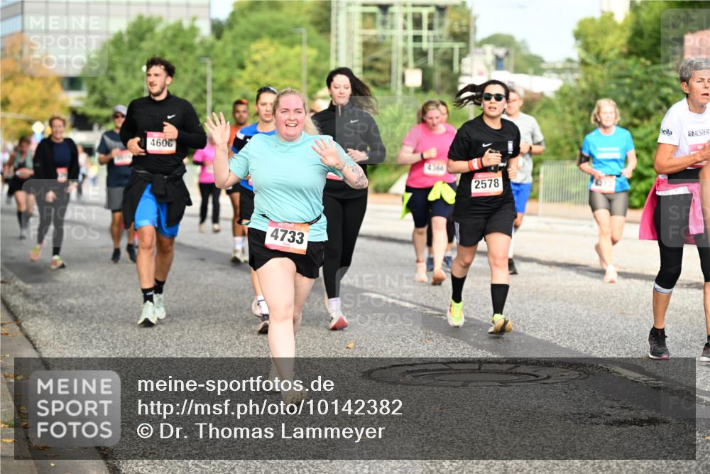 06.09.2026 - CURREX Alsterlauf Dr. Thomas Lammeyer http://msf.ph/oto/10142382 06.09.2026 10:11:56 Laufen 4600, 4733, 4366, 2578 meine-sportfotos.de
