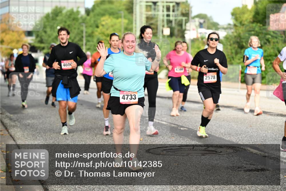 06.09.2026 - CURREX Alsterlauf Dr. Thomas Lammeyer http://msf.ph/oto/10142385 06.09.2026 10:11:56 Laufen 4600, 4733, 2578 meine-sportfotos.de