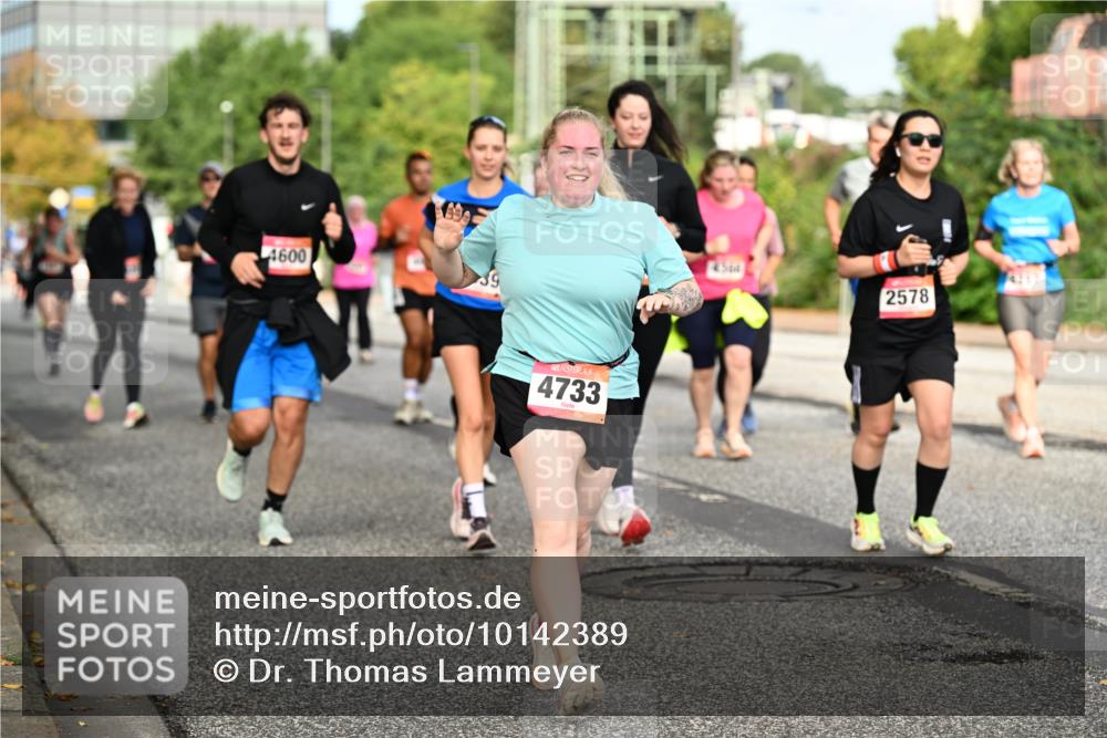 06.09.2026 - CURREX Alsterlauf Dr. Thomas Lammeyer http://msf.ph/oto/10142389 06.09.2026 10:11:57 Laufen 4600, 4733, 4300, 2578 meine-sportfotos.de