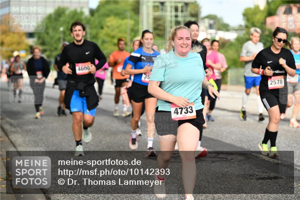 06.09.2026 - CURREX Alsterlauf Dr. Thomas Lammeyer http://msf.ph/oto/10142393 06.09.2026 10:11:57 Laufen 4600, 35, 4733, 2578 meine-sportfotos.de