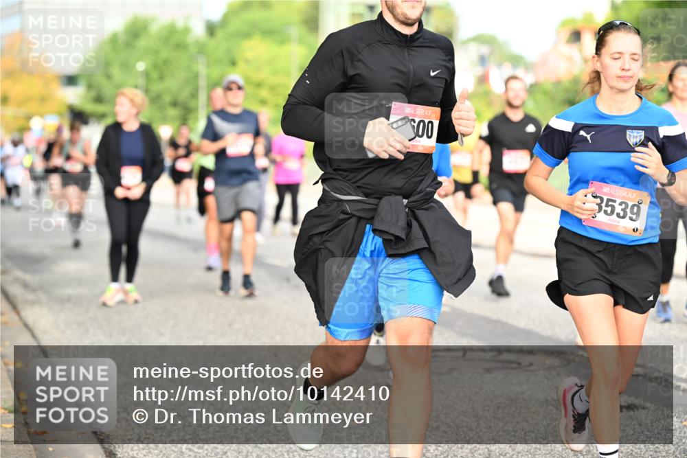 06.09.2026 - CURREX Alsterlauf Dr. Thomas Lammeyer http://msf.ph/oto/10142410 06.09.2026 10:11:59 Laufen 00, 3539 meine-sportfotos.de
