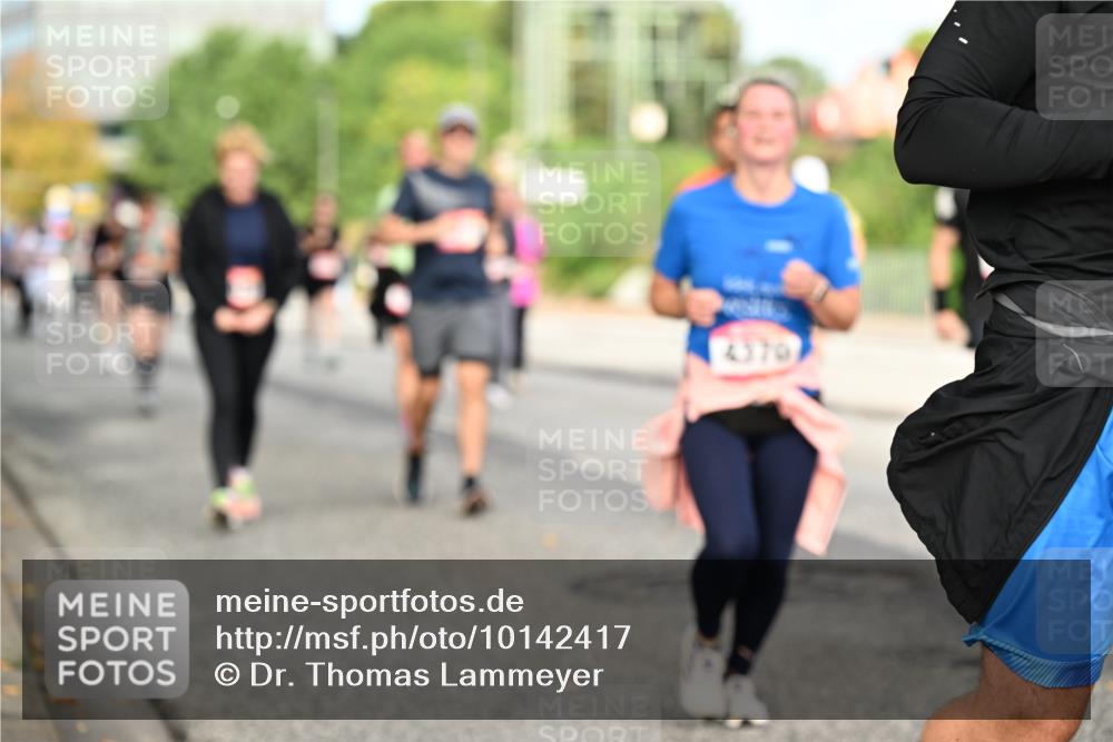 06.09.2026 - CURREX Alsterlauf Dr. Thomas Lammeyer http://msf.ph/oto/10142417 06.09.2026 10:12:00 Laufen 4370 meine-sportfotos.de