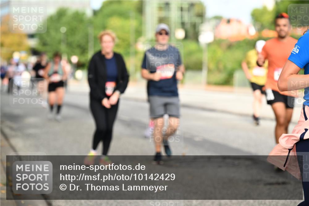 06.09.2026 - CURREX Alsterlauf Dr. Thomas Lammeyer http://msf.ph/oto/10142429 06.09.2026 10:12:01 Laufen  meine-sportfotos.de